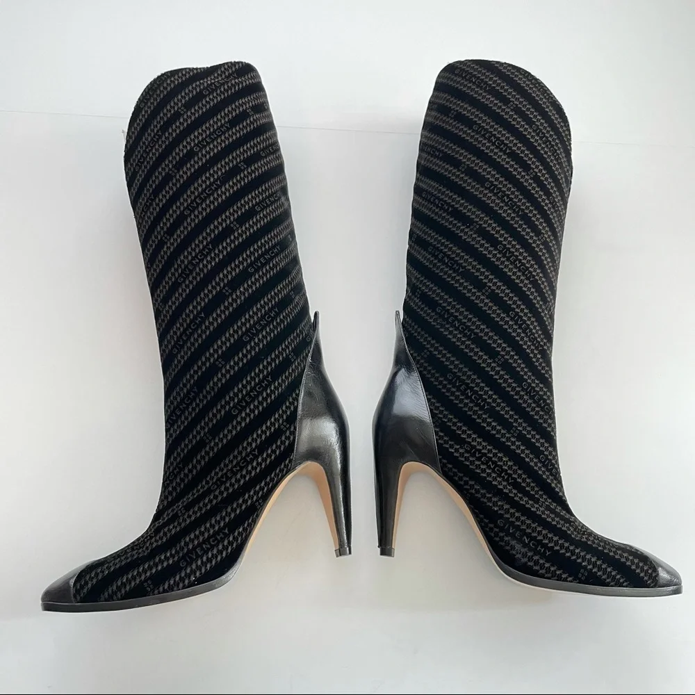 Givenchy Velvet Chain Logo GV3 Boot 95MM SZ 38.5 8.5 black leather pointed toe - Picture 11 of 13